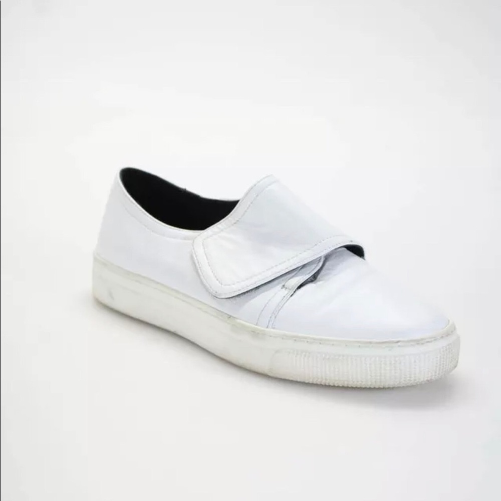 ZCD Montreal Senna Slip Ons Need to make rent! Taking best offers immediately!
